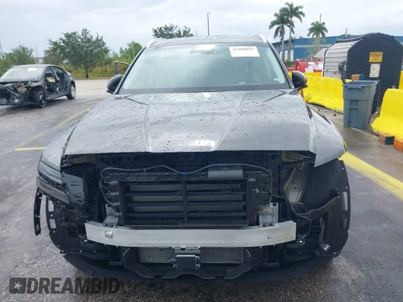 2025 Genesis GV80 Standard z VIN KMUHFESB7SU241172, wystawiony jako IAAI lot #42208893 z przebiegiem 7748 mil mil oraz . Historia ofert i sprzedaży dostępna na DreamBid. Obrazek 13.