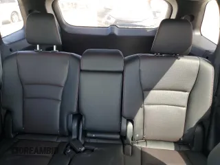 2025 Honda Passport Black Edition z VIN 5FNYF8H82SB008082, wystawiony jako Copart lot #49929005 z przebiegiem 3295 mil mil oraz Szkody całkowita. Historia ofert i sprzedaży dostępna na DreamBid. Obrazek 10.