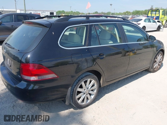 2014 Volkswagen Jetta TDI с VIN 3VWPL7AJ1EM605894, выставлен на аукционе IAAI как лот 42268917 с пробегом 77 559 миль миль и . История ставок и продаж доступна на DreamBid. Изображение 4.