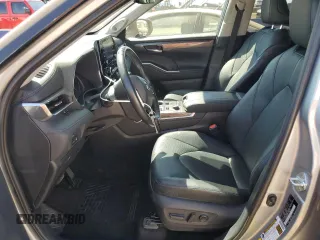 2021 Toyota Highlander Limited z VIN 5TDDZRBH3MS079939, wystawiony jako Copart lot #66224563 z przebiegiem 23 999 mil mil oraz Czysty tytuł • Clean title. Historia ofert i sprzedaży dostępna na DreamBid. Obrazek 7.