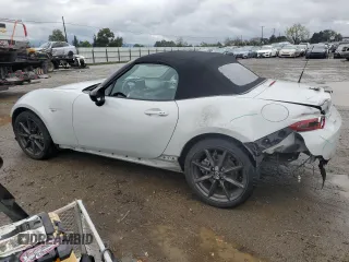 2016 Mazda MX-5 Miata Club z VIN JM1NDAC79G0107454, wystawiony jako Copart lot #47976975 z przebiegiem 47 362 mil mil oraz Szkoda całkowita • Salvage title. Historia ofert i sprzedaży dostępna na DreamBid. Obrazek 2.