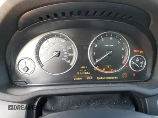 2011 BMW X3 35i with VIN 5UXWX7C5XBL730455, listed as a Copart auction lot 51131085 with 218,889 mi miles and Clean Title. Bid and sale history available at DreamBid. Image 9.