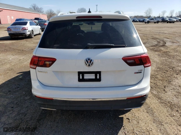 2018 Volkswagen Tiguan SEL Premium with VIN 3VV4B7AX7JM087184, listed as a Copart auction lot 49689245 with 133,942 mi miles and Salvage Title. Bid and sale history available at carsss.com. Image 6.