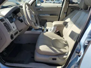 2008 Mercury Mariner Premier с VIN 4M2CU87128KJ40821, выставлен на аукционе Copart как лот 45548105 с пробегом 57 712 миль миль и Списание • Salvage title. История ставок и продаж доступна на DreamBid. Изображение 7.