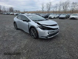 2024 Toyota Prius LE with VIN JTDACAAU6R3022289, listed as a Copart auction lot 48175775 with 19,232 mi miles and Salvage Title. Bid and sale history available at carsss.com. Image 3.