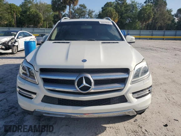 2013 Mercedes-Benz GL 450 z VIN 4JGDF7CE7DA181111, wystawiony jako Copart lot #56229585 z przebiegiem 114 517 mil mil oraz Czysty tytuł • Clean title. Historia ofert i sprzedaży dostępna na DreamBid. Obrazek 5.