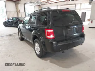 2012 Ford Escape XLT z VIN 1FMCU0DG1CKB57081, wystawiony jako IAAI lot #42611031 z przebiegiem 287 122 mil mil oraz . Historia ofert i sprzedaży dostępna na DreamBid. Obrazek 3.
