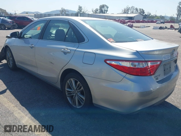 2015 Toyota Camry XLE z VIN 4T1BF1FK1FU040493, wystawiony jako IAAI lot #41767343 z przebiegiem 170 232 mil mil oraz . Historia ofert i sprzedaży dostępna na DreamBid. Obrazek 3.