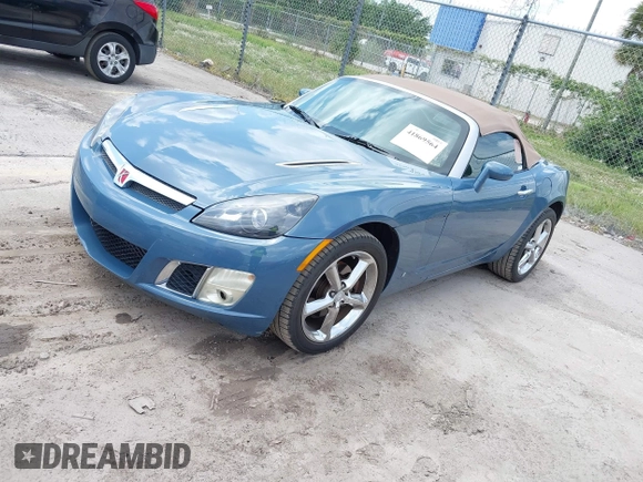 2008 Saturn Sky Red Line with VIN 1G8MF35X88Y128324, listed as a IAAI auction lot 41869564 with 82,503 mi miles. Bid and sale history available at carsss.com. Image 17.
