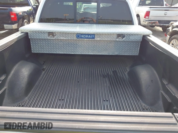 2011 Ford F-150 XLT with VIN 1FTFW1ET2BFC25909, listed as a IAAI auction lot 42463772 with 258,949 mi miles and . Bid and sale history available at DreamBid. Image 18.