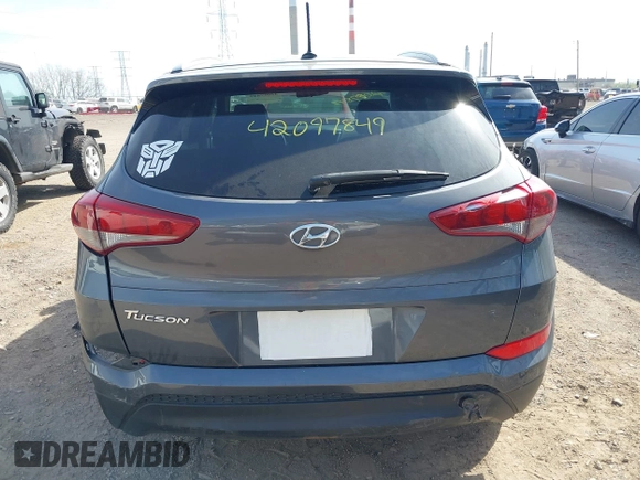 2017 Hyundai Tucson SE z VIN KM8J33A48HU253405, wystawiony jako IAAI lot #42097849 z przebiegiem 129 397 mil mil oraz . Historia ofert i sprzedaży dostępna na DreamBid. Obrazek 16.