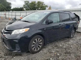 2019 Toyota Sienna LE with VIN 5TDJZ3DC6KS220467, listed as a Copart auction lot 71921714 with 70,950 mi miles and Salvage Title. Bid and sale history available at carsss.com. Image 1.