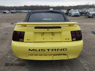 2001 Ford Mustang Deluxe with VIN 1FAFP44431F121250, listed as a IAAI auction lot 41929731 with 198,339 mi miles. Bid and sale history available at carsss.com. Image 16.
