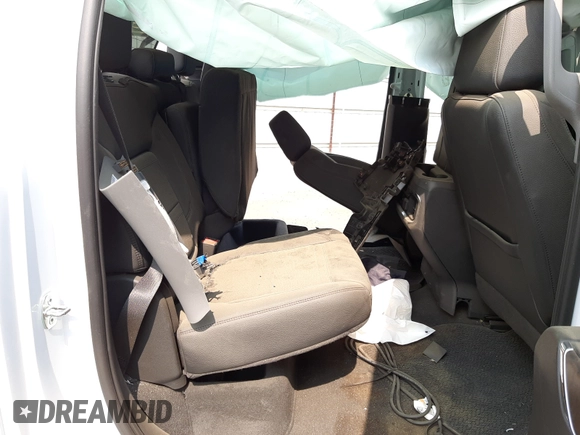 2021 GMC Sierra 1500 Denali z VIN 3GTU9FET8MG378713, wystawiony jako Copart lot #57685721 z przebiegiem Nie podano mil oraz Szkoda całkowita • Salvage title. Historia ofert i sprzedaży dostępna na DreamBid. Obrazek 6.