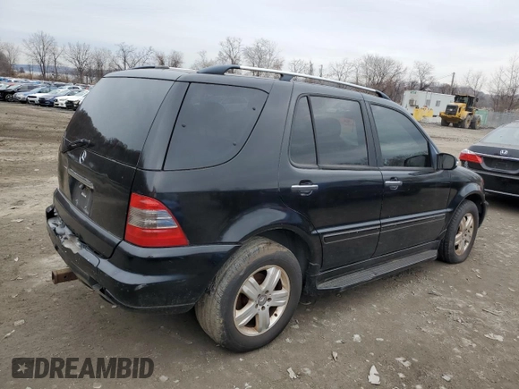2005 Mercedes-Benz M-Class 3.7L with VIN 4JGAB57E75A565890, listed as a Copart auction lot 83322774 with 0 mi miles and Clean Title. Bid and sale history available at carsss.com. Image 3.