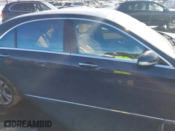 2015 Mercedes-Benz S 550 with VIN WDDUG8FB9FA126841, listed as a IAAI auction lot 41643256 with 130,460 mi miles and . Bid and sale history available at carsss.com. Image 12.