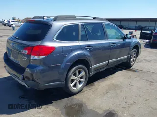 2014 Subaru Outback Limited z VIN 4S4BRDLC5E2227428, wystawiony jako IAAI lot #42531344 z przebiegiem 133 024 mil mil oraz . Historia ofert i sprzedaży dostępna na DreamBid. Obrazek 4.
