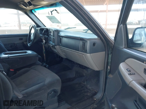 2002 Chevrolet Tahoe LT z VIN 1GNEK13ZX2J257347, wystawiony jako IAAI lot #42433634 z przebiegiem 252 817 mil mil oraz . Historia ofert i sprzedaży dostępna na DreamBid. Obrazek 5.