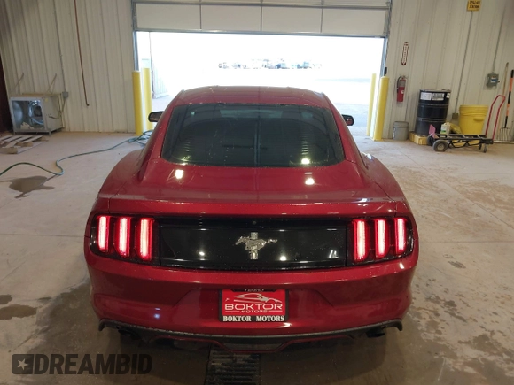 2017 Ford Mustang V6 z VIN 1FA6P8AMXH5309985, wystawiony jako IAAI lot #41501211 z przebiegiem 63 885 mil mil oraz . Historia ofert i sprzedaży dostępna na DreamBid. Obrazek 17.