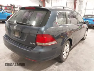 2010 Volkswagen Jetta with VIN 3VWTX8AJ7AM603635, listed as a IAAI auction lot 42410115 with 186,542 mi miles and . Bid and sale history available at DreamBid. Image 4.