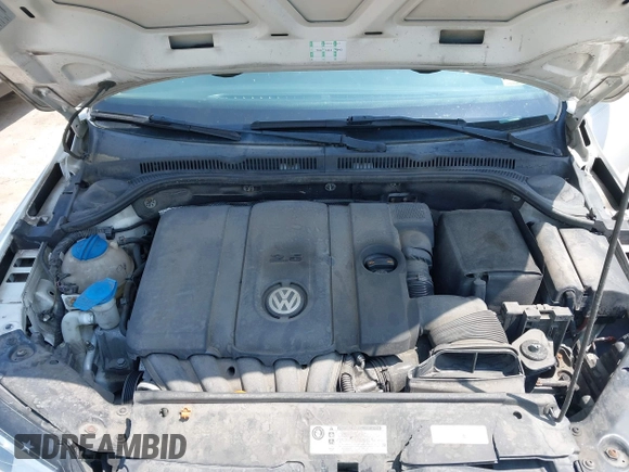 2013 Volkswagen Jetta SE with VIN 3VWDP7AJ2DM368385, listed as a IAAI auction lot 42144936 with 105,621 mi miles and . Bid and sale history available at DreamBid. Image 10.