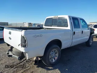 2008 Ford F-250 XL with VIN 1FTSW21R28EE33477, listed as a IAAI auction lot 41359324 with 248,497 mi miles. Bid and sale history available at carsss.com. Image 4.