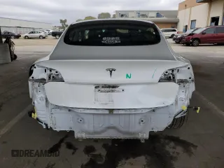 2021 Tesla Model 3 Standard Range Plus z VIN 5YJ3E1EA1MF072130, wystawiony jako Copart lot #53911095 z przebiegiem 35 075 mil mil oraz Szkoda całkowita • Salvage title. Historia ofert i sprzedaży dostępna na DreamBid. Obrazek 6.