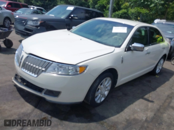 2012 Lincoln MKZ with VIN 3LNHL2GC1CR814101, listed as a IAAI auction lot 42594990 with 156,064 mi miles and . Bid and sale history available at DreamBid. Image 18.