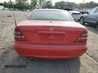 2002 Mercedes-Benz SLK-Class 2.3L Kompressor with VIN WDBKK49F22F249805, listed as a Copart auction lot 71058304 with 57,850 mi miles and Salvage Title. Bid and sale history available at carsss.com. Image 6.