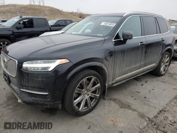 2017 Volvo XC90 Inscription with VIN YV4BC0PL1H1164456, listed as a Copart auction lot 44810835 with 81,278 mi miles and Salvage Title. Bid and sale history available at carsss.com. Image 1.