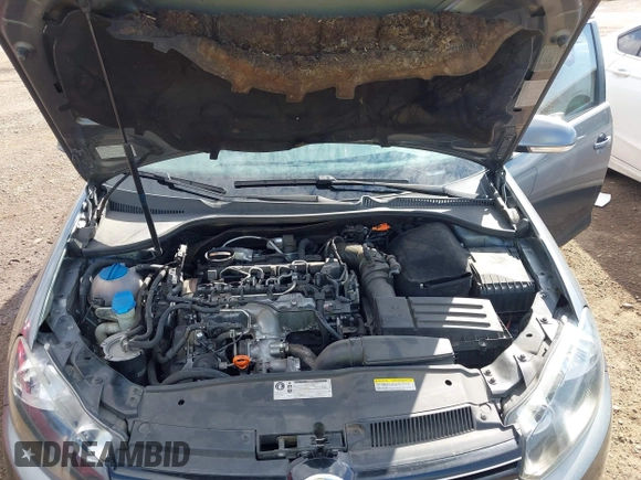 2014 Volkswagen Jetta TDI w/Sunroof z VIN 3VWPL7AJ8EM600921, wystawiony jako IAAI lot #42682570 z przebiegiem 148 591 mil mil oraz . Historia ofert i sprzedaży dostępna na DreamBid. Obrazek 10.