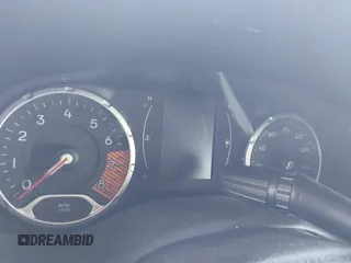 2020 Jeep Renegade Latitude с VIN ZACNJBBB6LPL13871, выставлен на аукционе IAAI как лот 42319405 с пробегом Не указан миль и . История ставок и продаж доступна на DreamBid. Изображение 7.