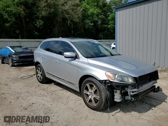 2014 Volvo XC60 R-Design Premier Plus with VIN YV4902DZ5E2516262, listed as a Copart auction lot 57967335 with 123,313 mi miles and Salvage title. Bid and sale history available at DreamBid. Image 15.