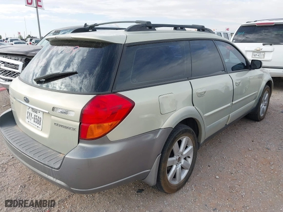 2006 Subaru Legacy Wagon Outback 2.5i Ltd with VIN 4S4BP62C367330788, listed as a IAAI auction lot 42011909 with 282,311 mi miles. Bid and sale history available at carsss.com. Image 4.