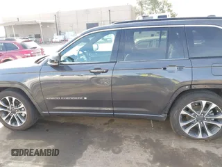 2024 Jeep Grand Cherokee Overland with VIN 1C4RJHDG6R8594991, listed as a IAAI auction lot 41633066 with 14,437 mi miles. Bid and sale history available at carsss.com. Image 15.