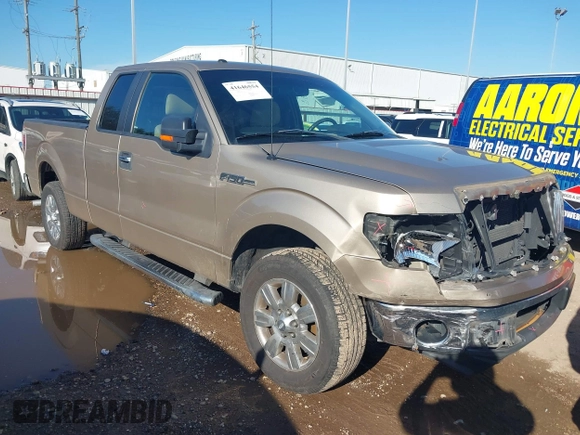 2011 Ford F-150 XL with VIN 1FTEX1CMXBFA24456, listed as a IAAI auction lot 41646554 with 156,076 mi miles. Bid and sale history available at carsss.com. Image 1.
