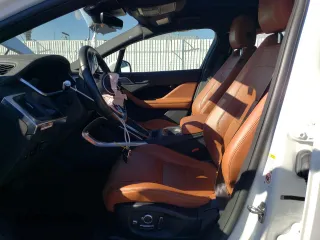2019 Jaguar I-Pace SE z VIN SADHC2S18K1F73762, wystawiony jako Copart lot #49235464 z przebiegiem 43 376 mil mil oraz . Historia ofert i sprzedaży dostępna na DreamBid. Obrazek 7.