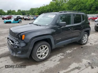 2022 Jeep Renegade Latitude with VIN ZACNJDB12NPN70337, listed as a Copart auction lot 59698525 with 45,255 mi miles and Salvage title. Bid and sale history available at DreamBid. Image 1.