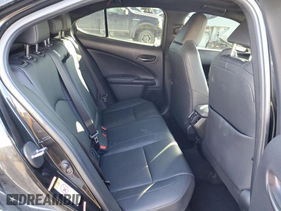2019 Lexus UX with VIN JTHU9JBH1K2003978, listed as a Copart auction lot 71582382 with 35,239 mi miles. Bid and sale history available at carsss.com. Image 10.