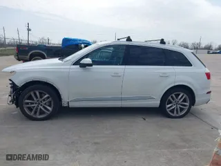 2017 Audi Q7 Prestige with VIN WA1VAAF79HD024096, listed as a IAAI auction lot 41576178 with 132,832 mi miles. Bid and sale history available at carsss.com. Image 14.