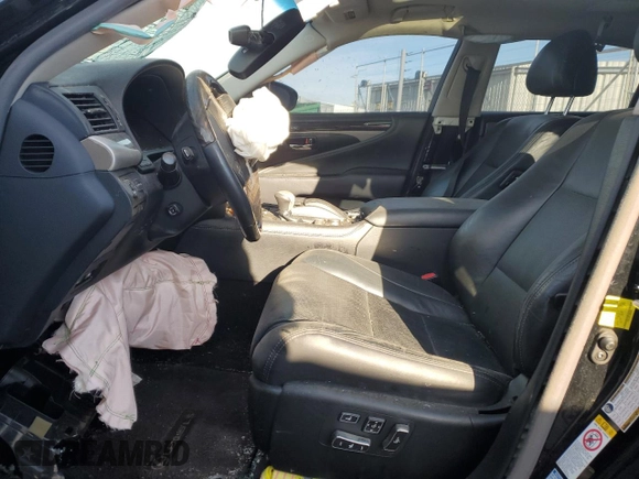 2017 Lexus LS 460 with VIN JTHCL5EF7H5029023, listed as a Copart auction lot 42914205 with 81,337 mi miles and Clean title. Bid and sale history available at DreamBid. Image 7.
