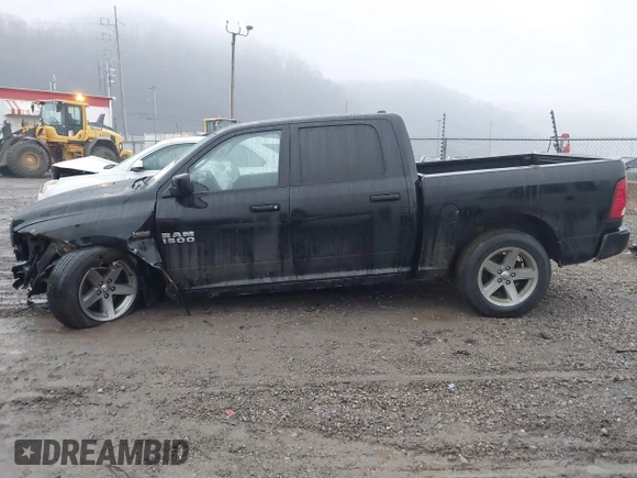 2015 Ram 1500 Express z VIN 1C6RR7KT5FS508403, wystawiony jako IAAI lot #41442816 z przebiegiem 218 136 mil mil oraz . Historia ofert i sprzedaży dostępna na DreamBid. Obrazek 15.