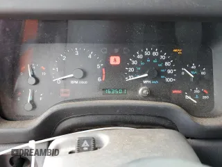 1997 Jeep Wrangler Sport with VIN 1J4FY19S6VP541852, listed as a Copart auction lot 48047235 with 163,501 mi miles and Salvage Title. Bid and sale history available at carsss.com. Image 9.
