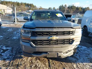 2017 Chevrolet Silverado 1500 LT with VIN 3GCUKREC2HG341135, listed as a IAAI auction lot 41464078 with 113,676 mi miles. Bid and sale history available at carsss.com. Image 12.