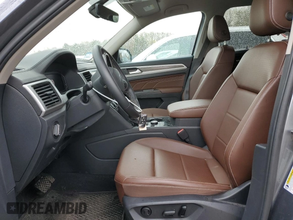 2023 Volkswagen Atlas SE z VIN 1V2HR2CA0PC522210, wystawiony jako Copart lot #54444035 z przebiegiem 15 514 mil mil oraz Szkoda całkowita • Salvage title. Historia ofert i sprzedaży dostępna na DreamBid. Obrazek 7.