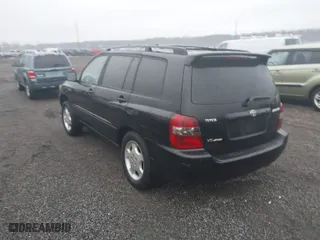 2006 Toyota Highlander w/3rd Row with VIN JTEEP21A360149298, listed as a IAAI auction lot 41451645 with 143,620 mi miles. Bid and sale history available at carsss.com. Image 3.