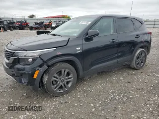 2021 Kia Seltos LX z VIN KNDEPCAAXM7046958, wystawiony jako Copart lot #56337985 z przebiegiem 97 733 mil mil oraz Szkoda całkowita • Salvage title. Historia ofert i sprzedaży dostępna na DreamBid. Obrazek 1.