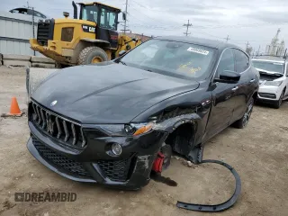 2021 Maserati Levante GT with VIN ZN661XUA6MX372490, listed as a Copart auction lot 48069824 with 48,543 mi miles. Bid and sale history available at carsss.com. Image 1.