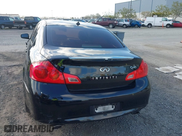 2015 Infiniti Q40 with VIN JN1CV6AP5FM501354, listed as a IAAI auction lot 41901144 with 103,878 mi miles. Bid and sale history available at carsss.com. Image 16.