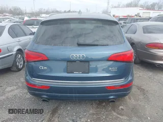 2015 Audi Q5 Premium Plus with VIN WA1LFAFP0FA074585, listed as a IAAI auction lot 41604684 with 67,655 mi miles. Bid and sale history available at carsss.com. Image 16.